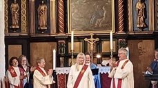 Ann Kristin Grønbakken ble vigslet til diakon i Strømmen kirke