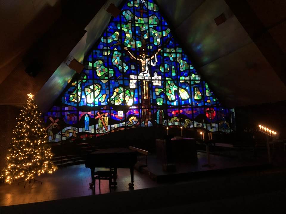 Velkommen til gudstjenester i Jeløy kirke i julehøytiden!