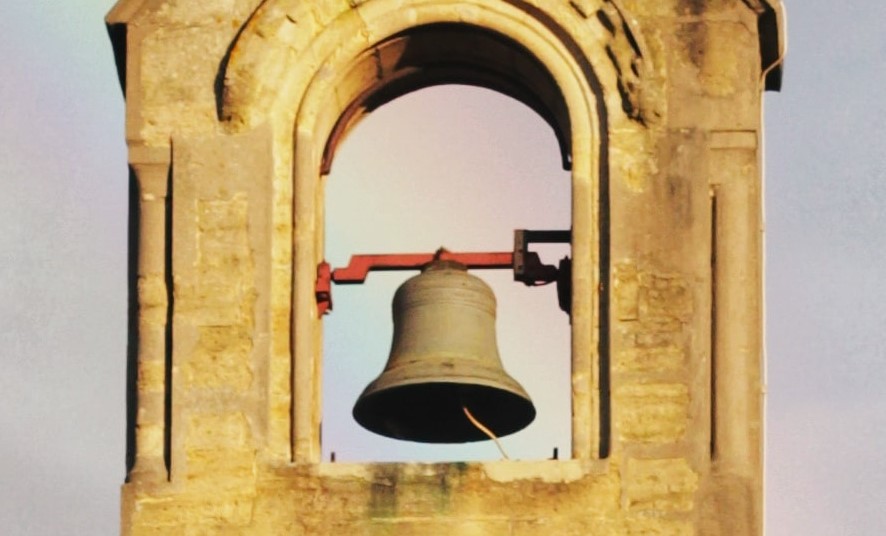 Om pinse og kiming av kirkeklokkene