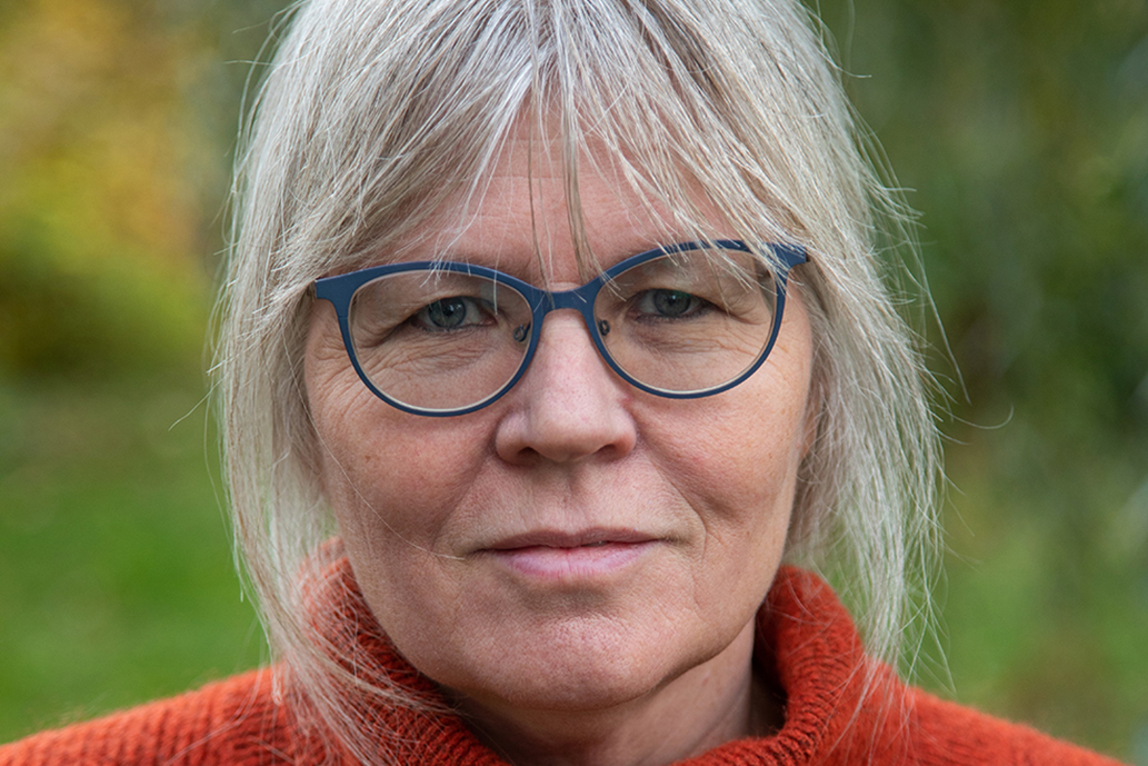 Bli med Kathrine på gravvandring til nesoddkunstnere