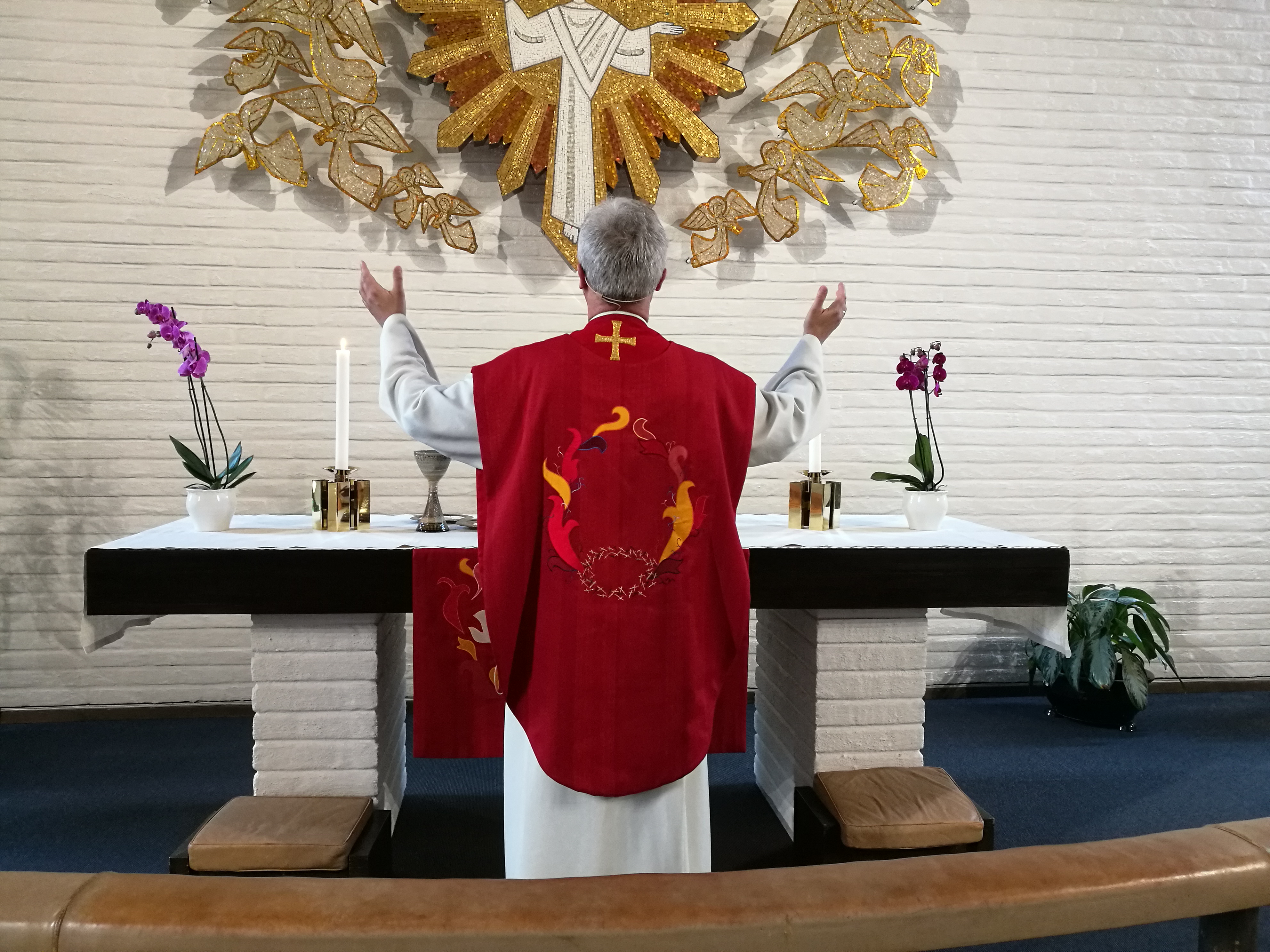 Greverud kirke har fått nye kirketekstiler