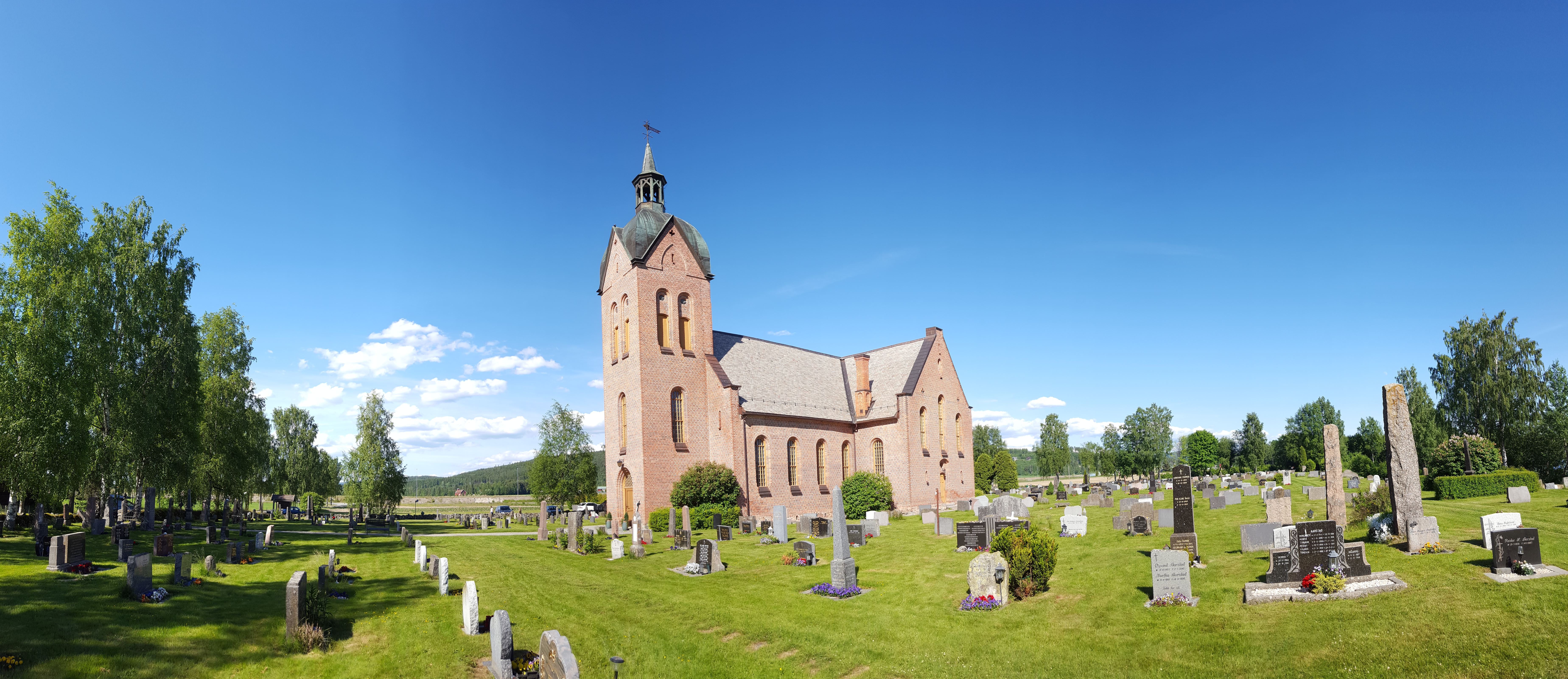 Strøm kirke Foto: Asgeir Sektnan