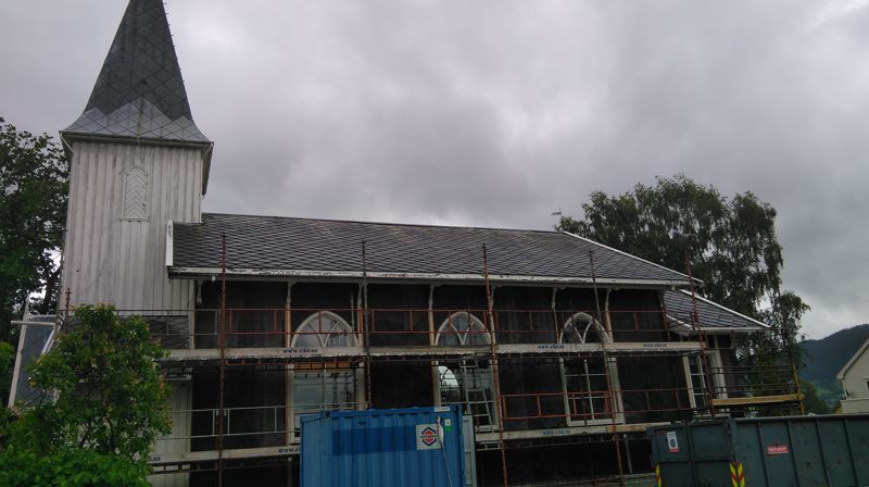 Orkanger kirke pusses opp