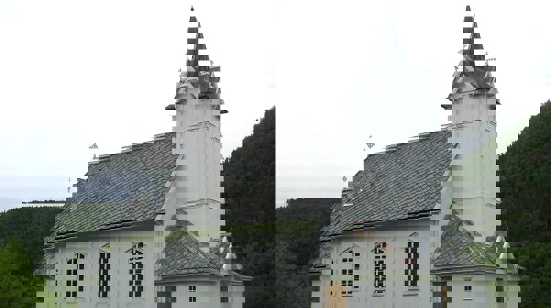 Messefall i Snillfjord kirke søndag 11. juni