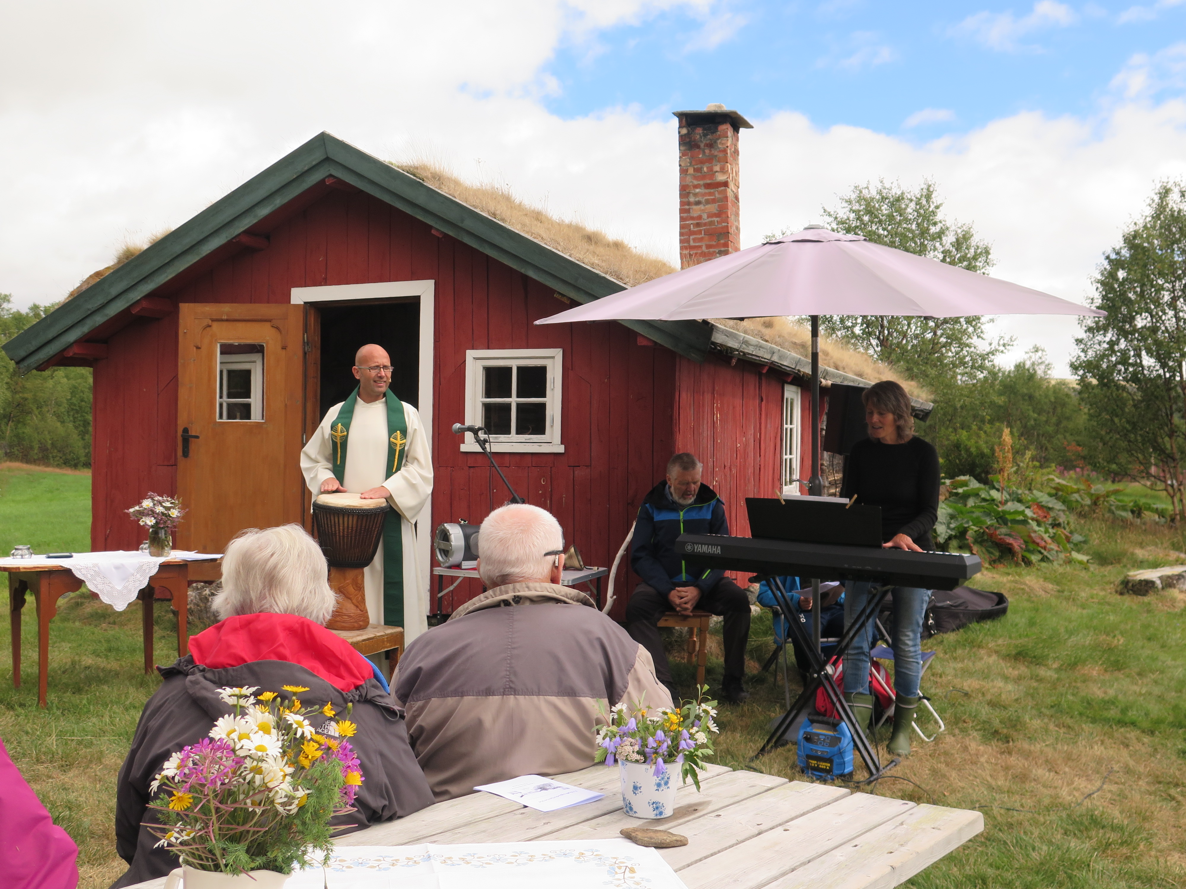 Setermesse på Tølløfstrøa