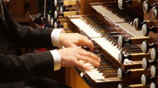 Vil du spille orgel i Fossum, Høybråten, Stovner, Sinsen eller Tonsen kirker? Vi utlyser nå tre stillinger som kantor og organist.