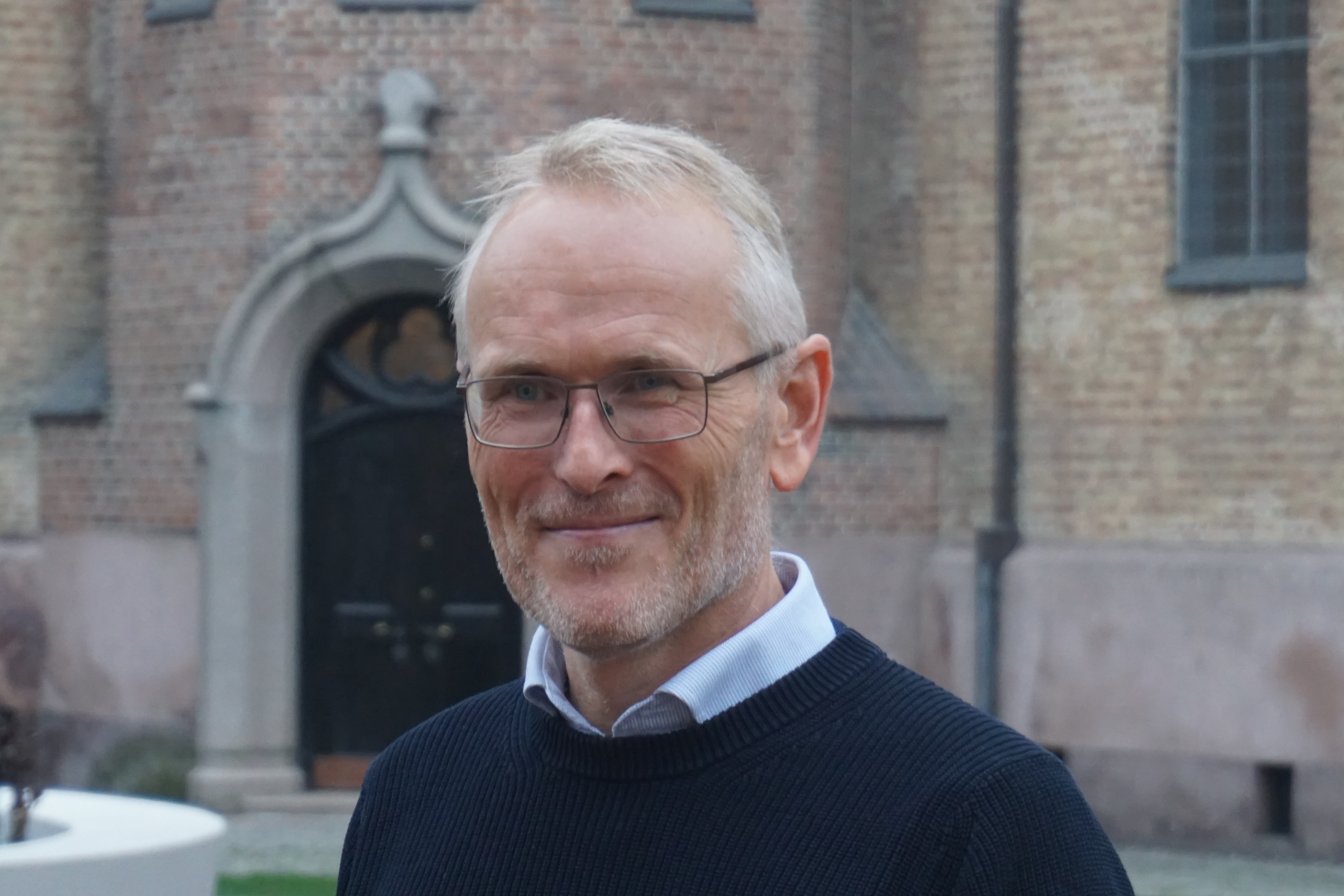 Kirkeverge Kjetil Haga lover 19 grader i alle kirkerom i advents- og juletiden.