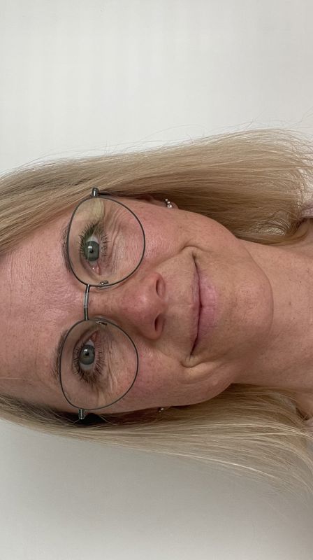Hils på vår nye diakon Ellen