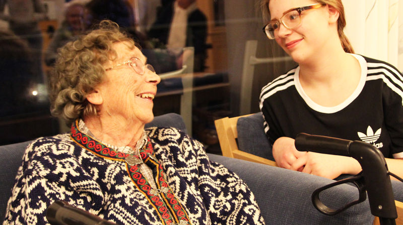 Fra "Unge møter eldre" på Nordberghjemmet. Foto: Helene Svendsen