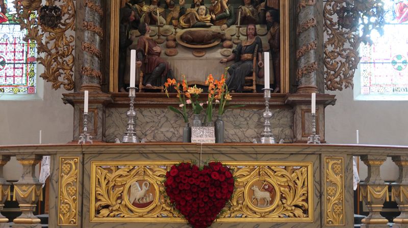 Alteret under høymessen i Oslo domkirke der syv år etter terrorangrepene 22. juli 2011 ble markert. (Foto: Jonas Lind Aase)