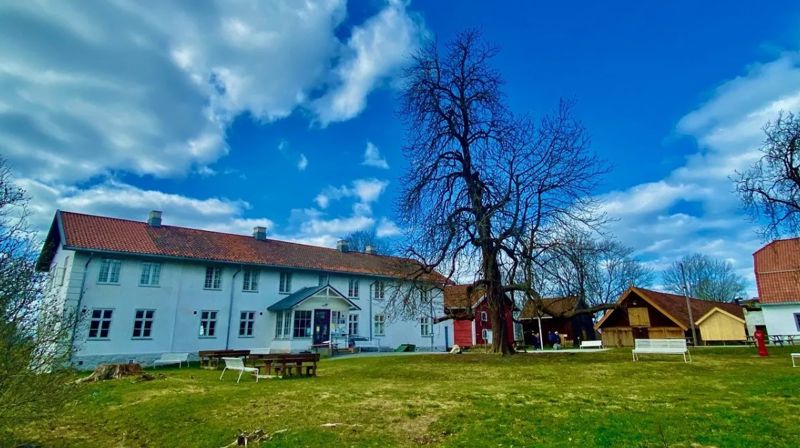 Friluftsgudstjeneste på Tveten gård