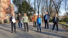 Interimsstyret i Ulven nærmiljøhage. Fra venstre: Anne Berit Evang, Anders Grydeland, Birgit Kinn Hanstensen, Kristoffer Gaarden Myhre (styreleder), Joanna Mouatt, Frode Eriksen og Sunniva Øyen