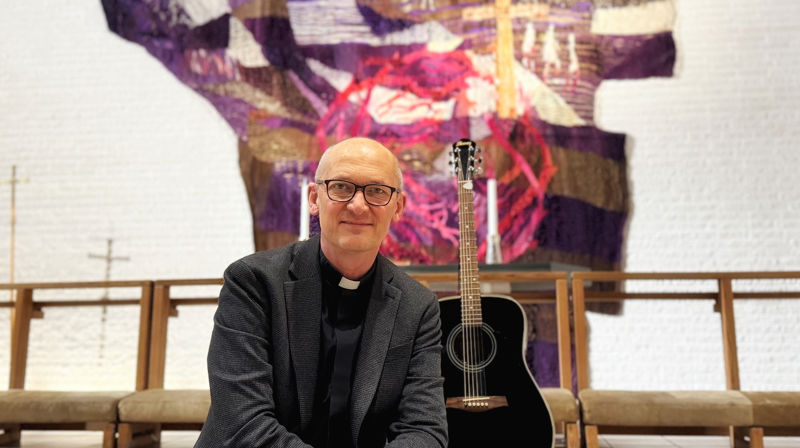 Innsettelse av ny sogneprest Thomas Berbom