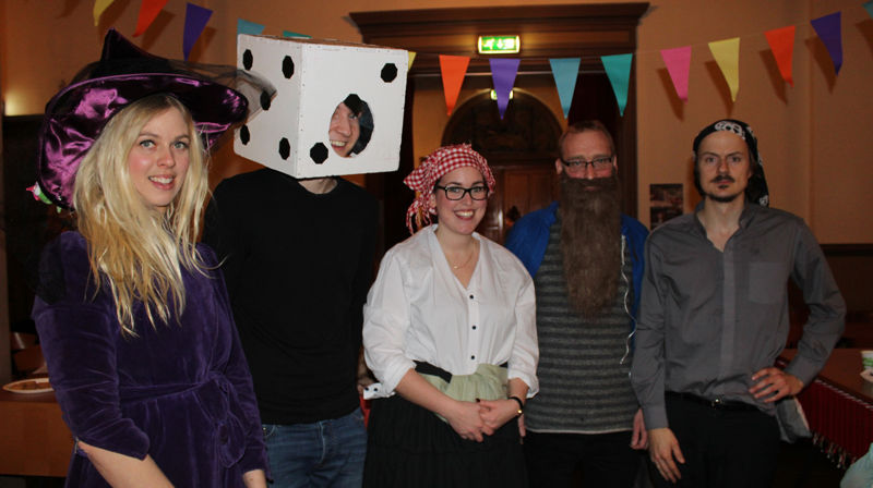 Lek og ha det gøy på karnevalsfest tors. 9.febr.