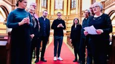 Fra høyre: Menighetsrådsleder Oddrun Remvik, sokneprest Arne Jor, Oddvar Kolset, Eva Annie Bjørgen, Andreas Koschinski Kvisgaard, Knut Anders Sørum, Jan Bengt Solberg, Marit Byfuglien og nestleder Kristin Skjøtskift. (Fraværende på bildet er Elisabeth Richardsen Kallinen, Maria Henningsen, Helge Gjertveit, Anne Sofie Stumo og Helge Jordheim).