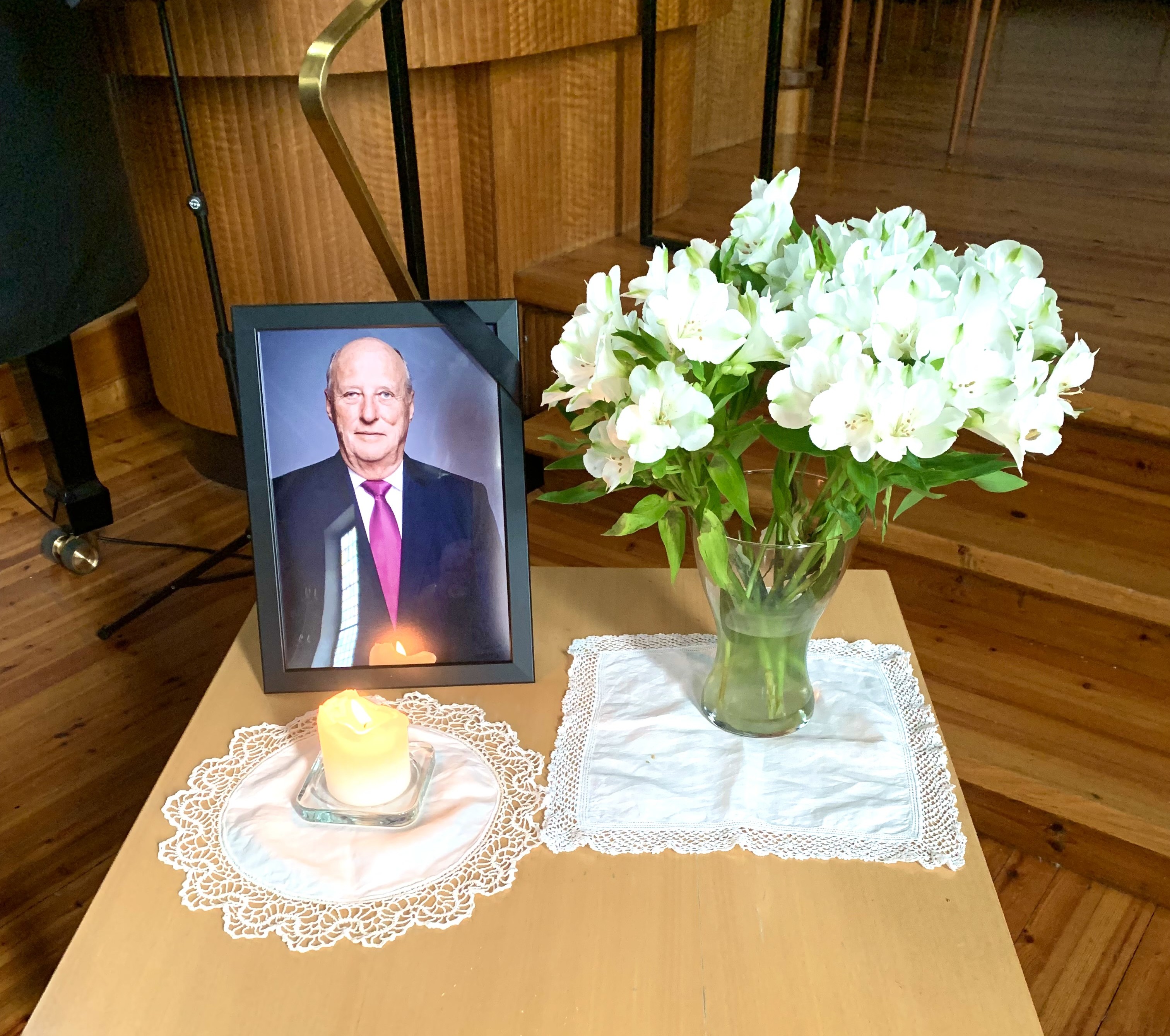 Åpen kirke i Røa. Kong Harald V sin bortgang. Foto: Line Andreassen