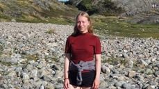 Bilde av Mia, helt uten gjesp!