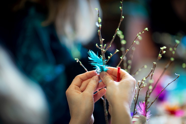 Fastelavnsris-verksted i Torshov og Lilleborg menighet. Foto: Bo Mathisen