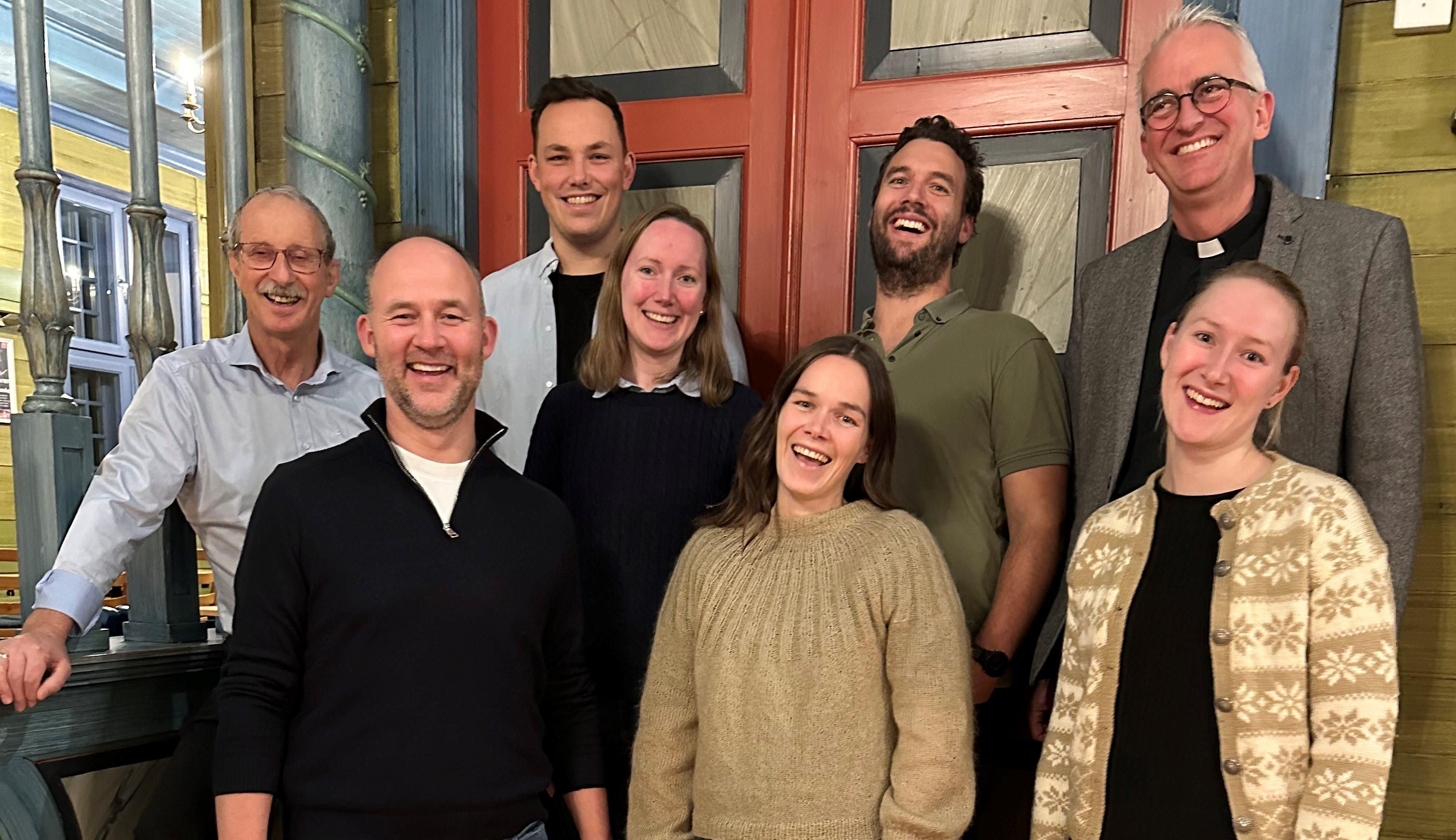 Medlemmer bak frå venstre: sokne­rådsleiar og vararepresentant i fellesrådet Erling Vik, Martin Jonas Hellesund Nakken, nestleiar Aina Elisabeth Hellesund (f. 1988), Steinar Konrad Blom, og sokneprest Espen Tveten. Framme frå venstre: representant i fellesrådet Gisle Kårbø Rong, Therese Dale Gerhardsen og varamedlem Elise Irene Karlsen