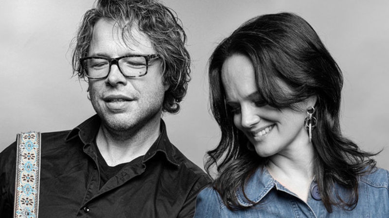 Karin Okkenhaug & Hermund Nygård m/ lokalt band