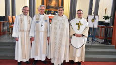 Sokneprestene i Skaun sammen med prost og biskop.