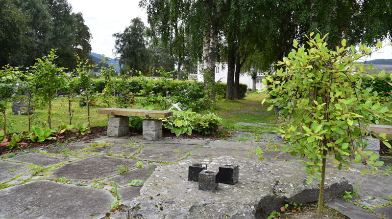 Minnelunden på Børsa kirkegård