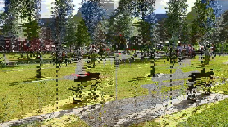 Minnelund ved Bagn kyrkjegard