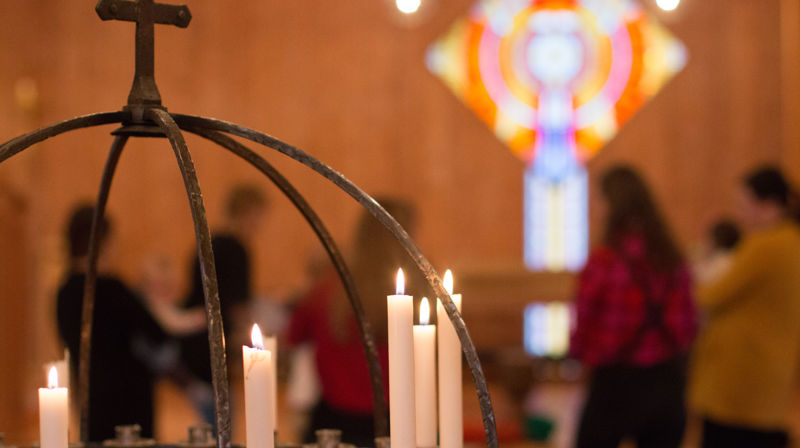 Babysong i Indre Sula kyrkje. Foto: Jan Erik Hovland