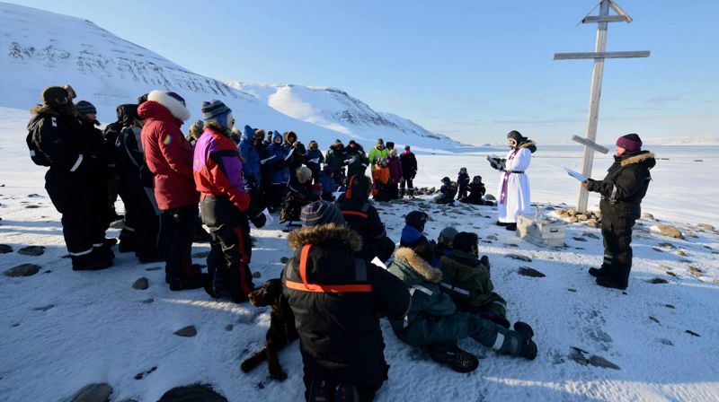 Messe på Vindodden påsken 2015. Foto: Diana Snibsøer
