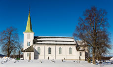 Tiller kirke Foto: Kjetil Aa