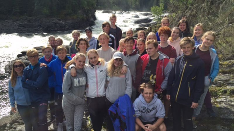 Har du lyst til å bli ungdomsleder?