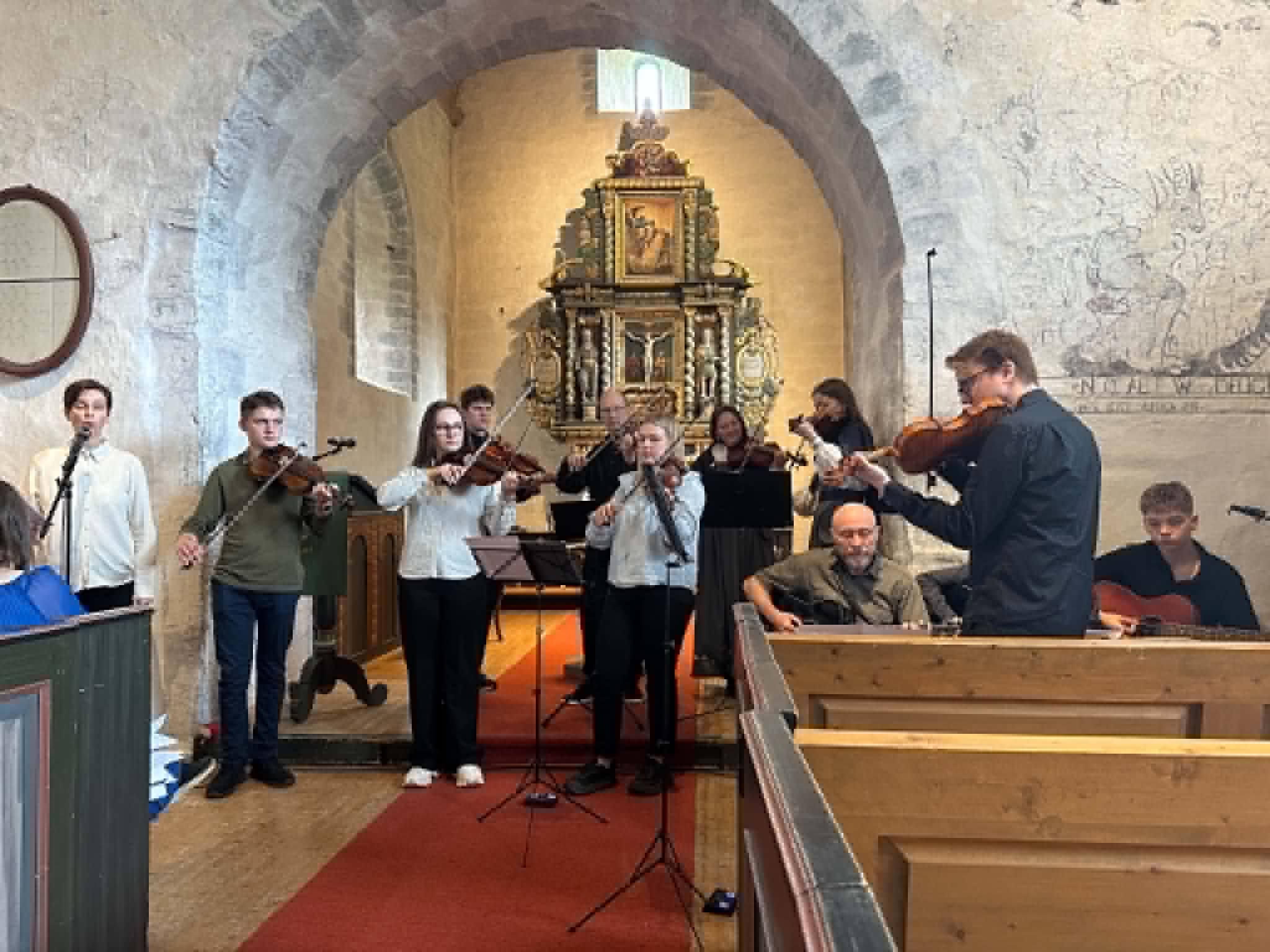 Folkemusikkgudstjeneste
