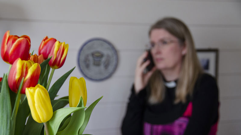 Hei, har du behov for å prate med noen av oss ansatte i kirka?