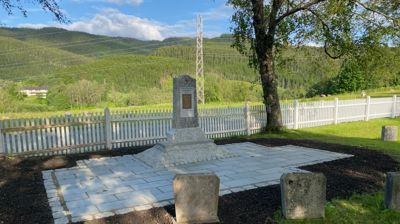 Avduking av minnested for Hallsetheimen og Klæbu offentlige pleiehjem