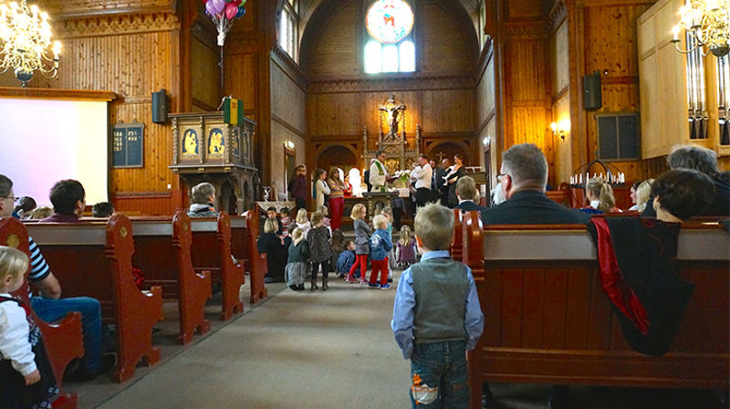 Ti gode grunner til å gå på gudstjeneste