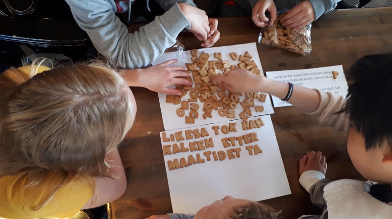 Tur, tillitsfall og taco. Tredje dag på leir.