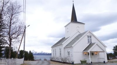 Velkommen til Gudstjeneste i Korsnes kirke.