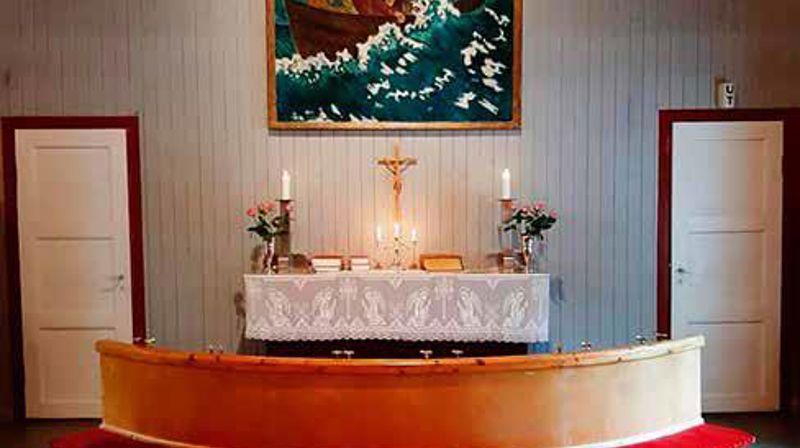 Velkommen til Gudstjeneste i Tømmernes kirke