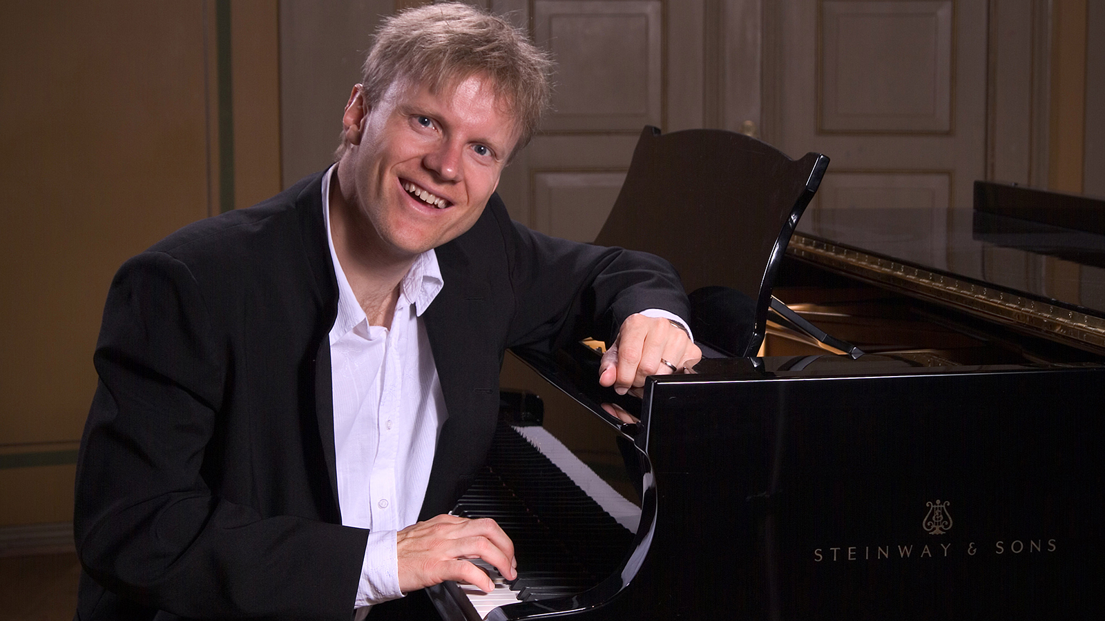 Konsert med H&#229;vard Gimse