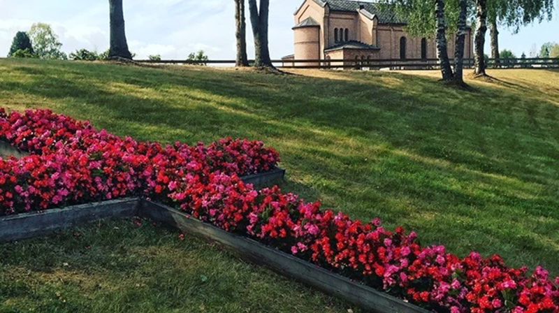 Tusen takk for at dere holder dere hjemme - vi tenker på dere!