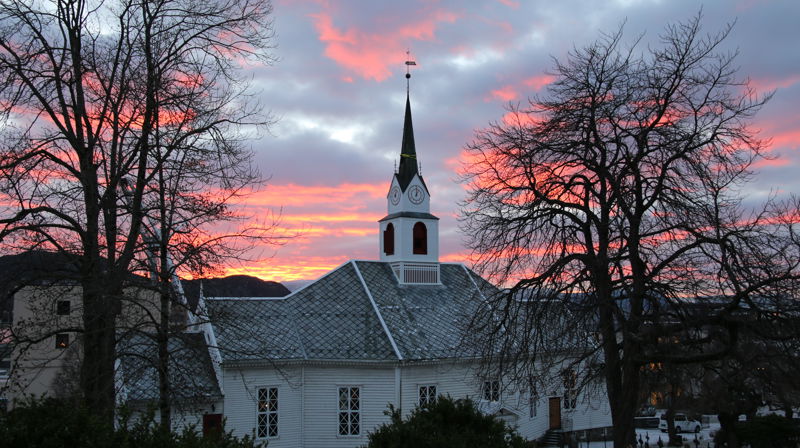 Oppdatering smittevern i Ulstein kyrkje
