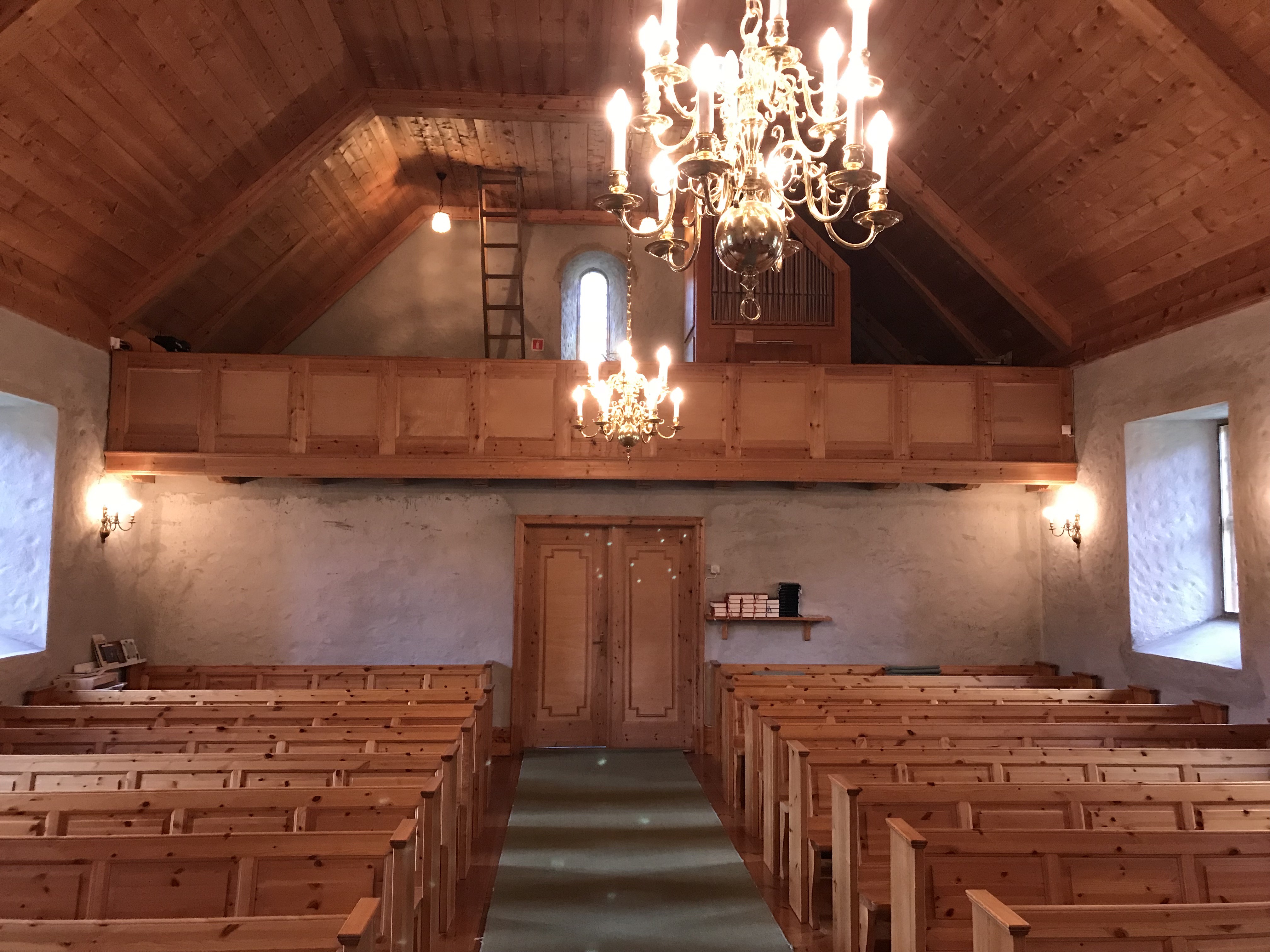 Instrument i Bergsdalen kyrkje
