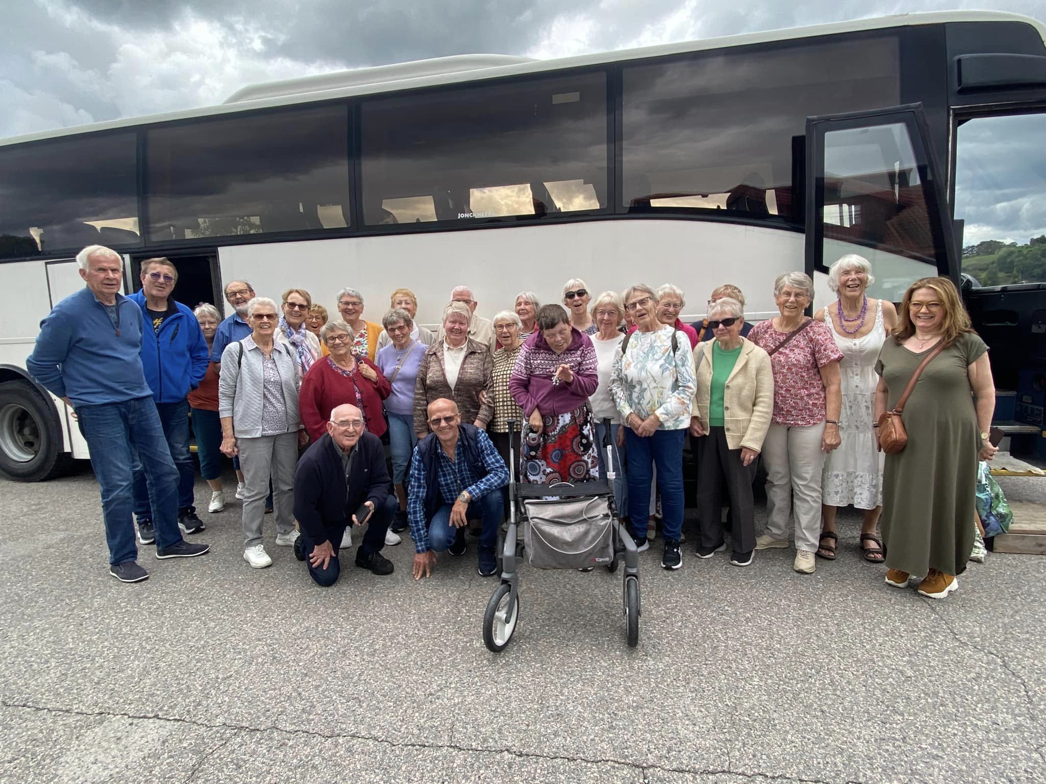 Busstur til Hadeland, søsterkirkene og Grindaker vev juni 2024