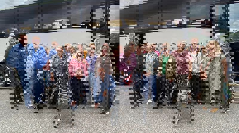 Busstur til Hadeland, søsterkirkene og Grindaker vev juni 2024