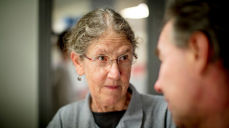 Diakonien er kirkens omsorgstjeneste i praksis, kanskje viktigere enn noensinne nå i vår. (Foto: Bo Mathisen)