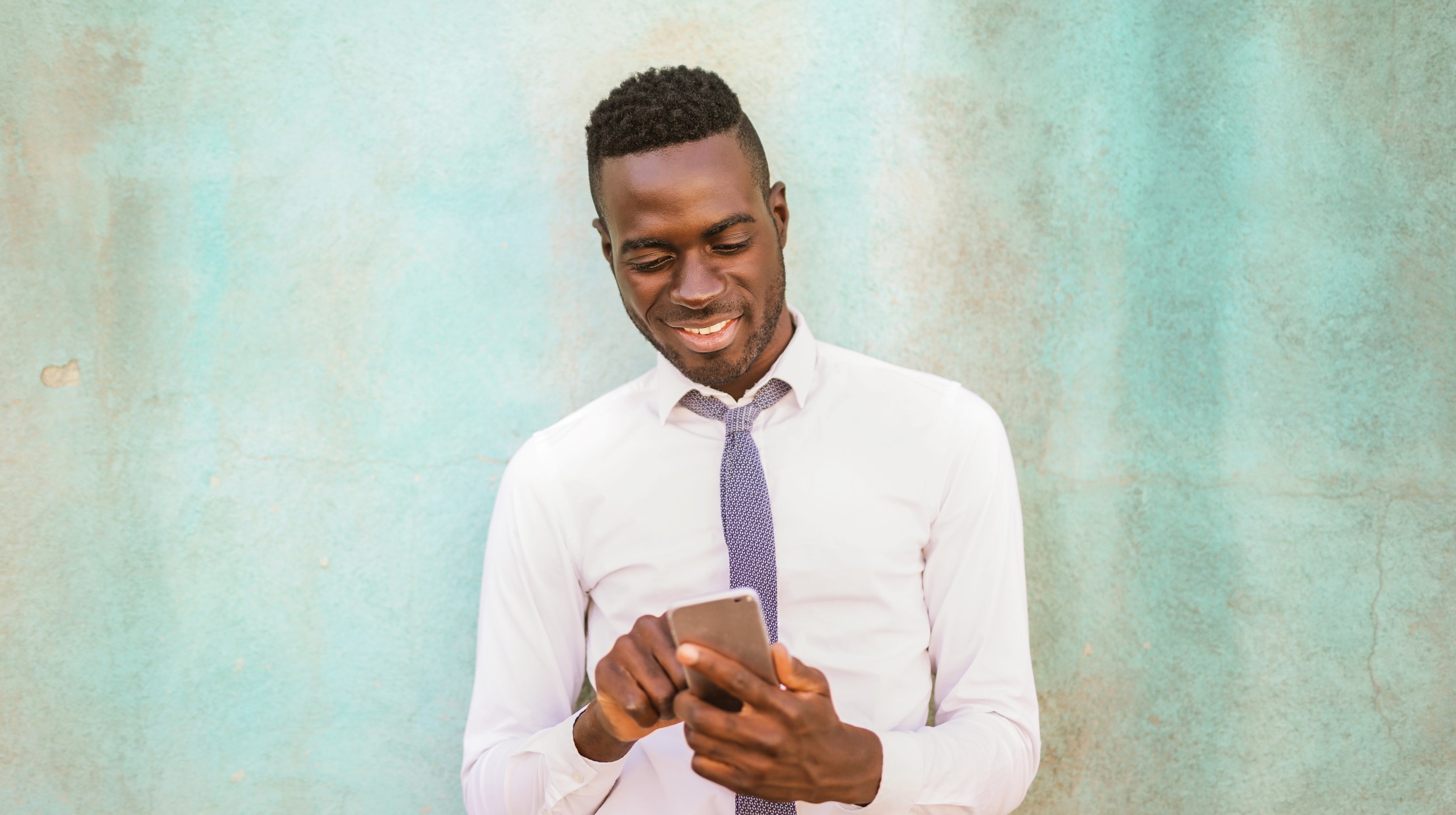 Påmelding til gudstenester kan gjerast via eit påmeldingssystem på nett eller mobil. Foto: Andrea Piacuadio