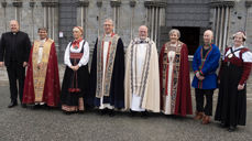 Innsettelse av Olav Fykse Tveit, med blant annet kirkerådsleder Kristin Gunleiksrud Raaum til stede. (Foto: Magne Vik Bjørkøy)