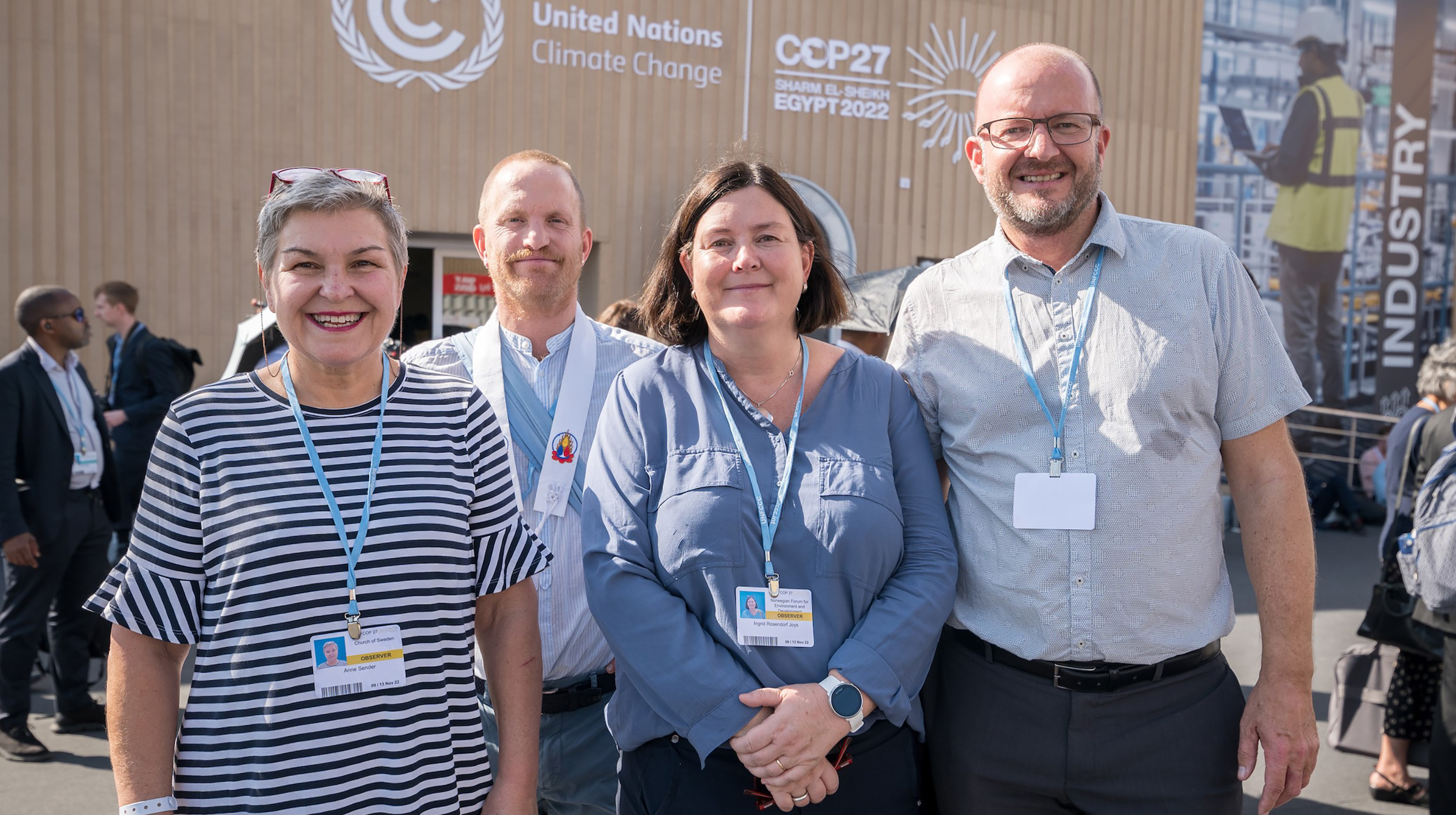 Religiøs delegasjon på klimatoppmøte, Anne Sender, Det mosaiske trossamfund, Maitreyasíla Jagestad, Buddistforbundet, Ingrid Rosendorf Joys, STL/Den katolske kirke og Einar Tjelle, Den norske kirke. (Foto: Albin Hillert, KV)