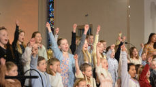 Salhus kirke i Bergen er årets påskekirke i NRK TV og radio. Foto: Facebooksiden 'Salhus kirke - Salhus menighet'