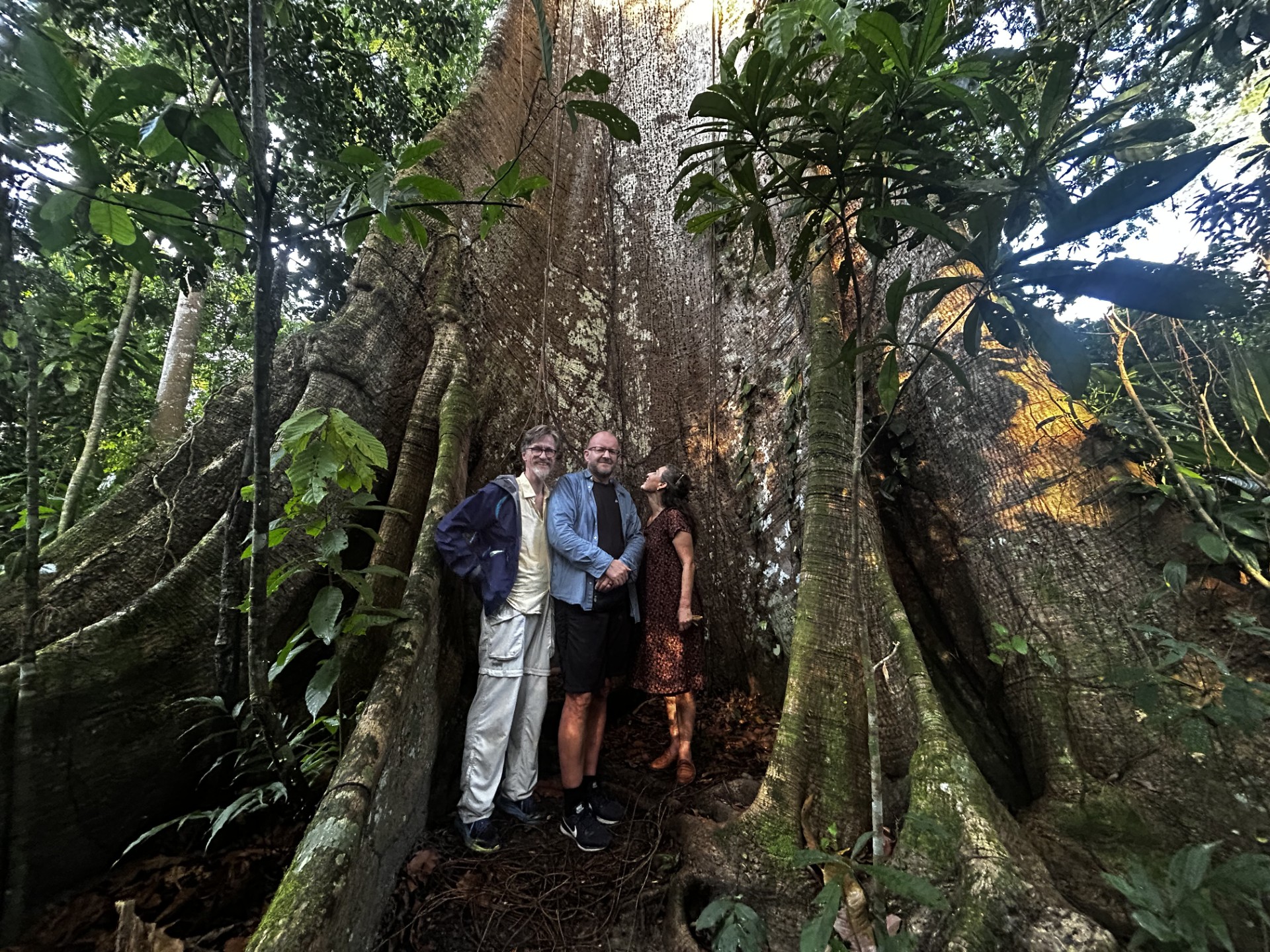 Religionsdialog i regnskogen, Gunaketu Kj&#248;nstad, buddhist, Einar Tjelle, kristen og Zhira Beck, j&#248;de. (Foto: Privat)